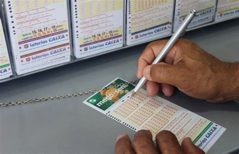 mega-sena paga terno|Ninguém acerta dezenas, e prêmio da Mega.